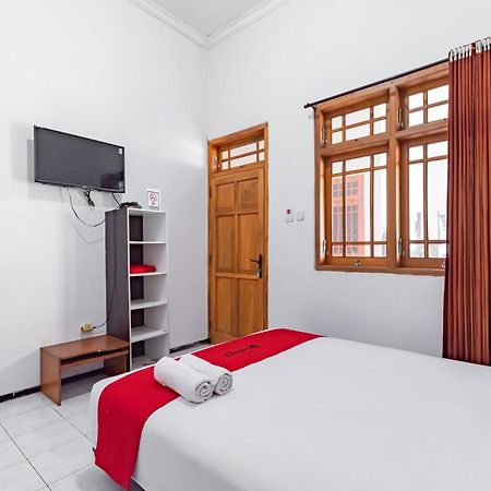 Reddoorz At Ciliwung Guest House Syariah Malang Eksteriør bilde